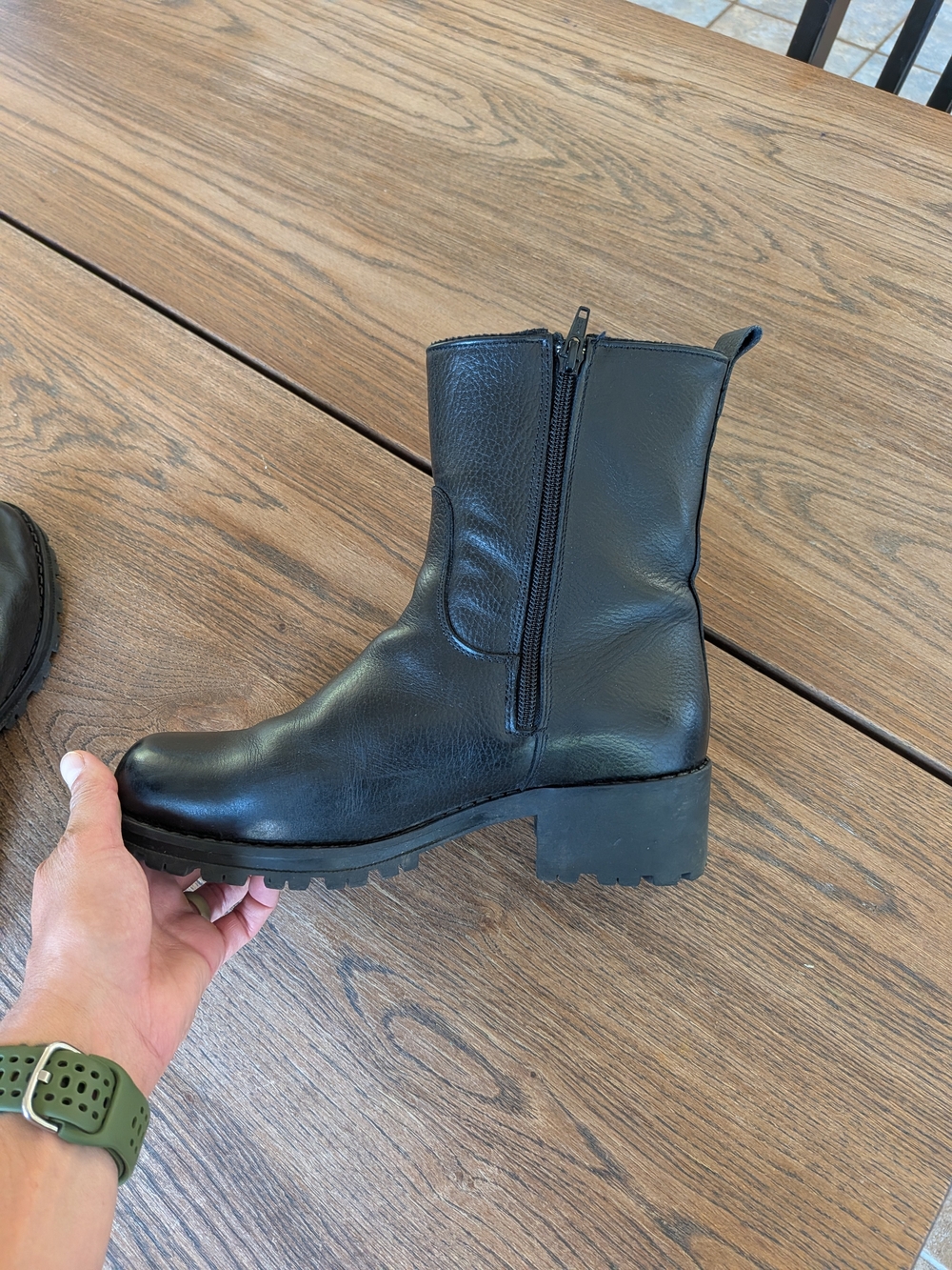 Santana Canada Women's Black Healed  Boots Size 41 Zip Closure - Picture 6 of 15